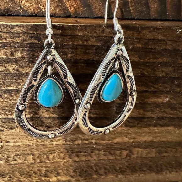Boho Hippie Cowgirl Western Stamped Turquoise Teardrop Silver Earrings, Gift Box - Picture 6 of 8